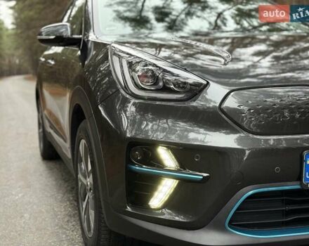 Сірий Кіа Niro, об'ємом двигуна 0 л та пробігом 72 тис. км за 22999 $, фото 27 на Automoto.ua