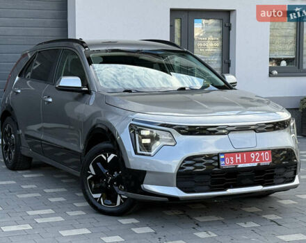 Серый Киа Niro, объемом двигателя 0 л и пробегом 95 тыс. км за 22700 $, фото 2 на Automoto.ua