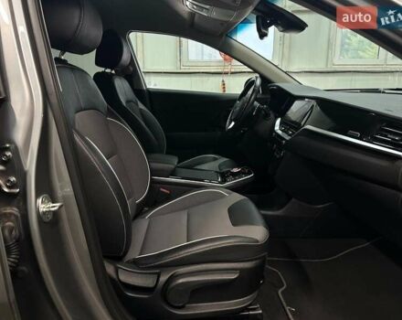 Сірий Кіа Niro, об'ємом двигуна 0 л та пробігом 38 тис. км за 24800 $, фото 75 на Automoto.ua