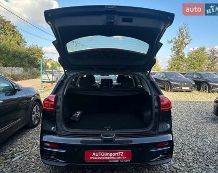 Сірий Кіа Niro, об'ємом двигуна 0 л та пробігом 73 тис. км за 23900 $, фото 80 на Automoto.ua