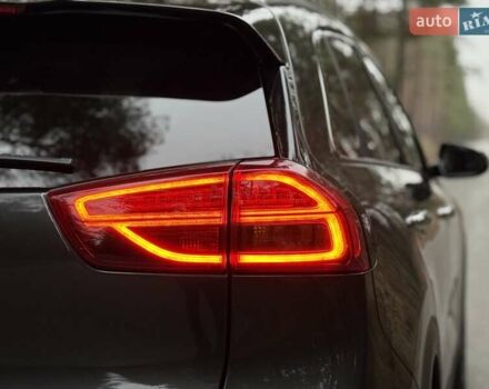 Сірий Кіа Niro, об'ємом двигуна 0 л та пробігом 72 тис. км за 22999 $, фото 34 на Automoto.ua
