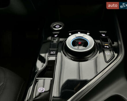 Серый Киа Niro, объемом двигателя 0 л и пробегом 120 тыс. км за 20900 $, фото 98 на Automoto.ua