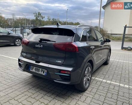 Серый Киа Niro, объемом двигателя 0 л и пробегом 74 тыс. км за 22700 $, фото 6 на Automoto.ua