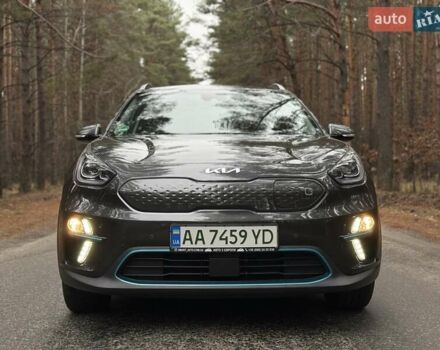 Сірий Кіа Niro, об'ємом двигуна 0 л та пробігом 72 тис. км за 22999 $, фото 9 на Automoto.ua