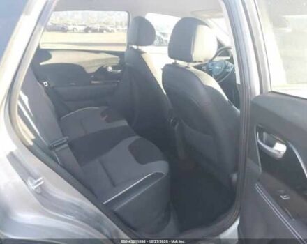 Серый Киа Niro, объемом двигателя 0 л и пробегом 62 тыс. км за 4900 $, фото 7 на Automoto.ua