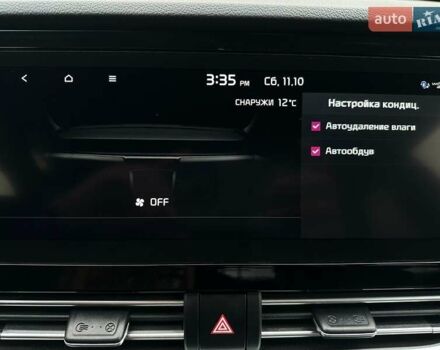 Серый Киа Niro, объемом двигателя 0 л и пробегом 44 тыс. км за 24900 $, фото 54 на Automoto.ua