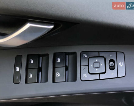 Киа Niro 2022 в Николаеве на Automoto.ua Серый Киа Niro, объемом двигателя 0 л и пробегом 105 тыс. км за 21700 $, фото 20 на Automoto.ua