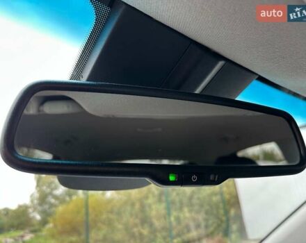 Сірий Кіа Niro, об'ємом двигуна 0 л та пробігом 44 тис. км за 24200 $, фото 46 на Automoto.ua