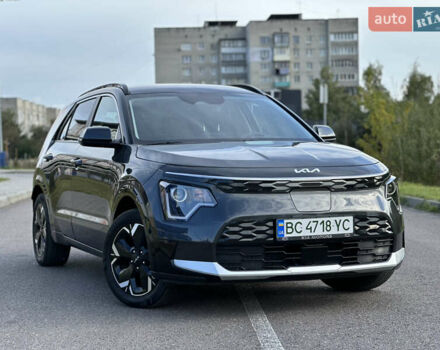 Сірий Кіа Niro, об'ємом двигуна 0 л та пробігом 120 тис. км за 21700 $, фото 13 на Automoto.ua