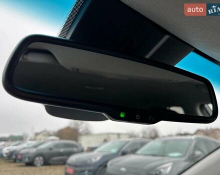 Серый Киа Niro, объемом двигателя 0 л и пробегом 37 тыс. км за 24900 $, фото 6 на Automoto.ua