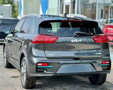Сірий Кіа Niro, об'ємом двигуна 0 л та пробігом 26 тис. км за 6500 $, фото 5 на Automoto.ua