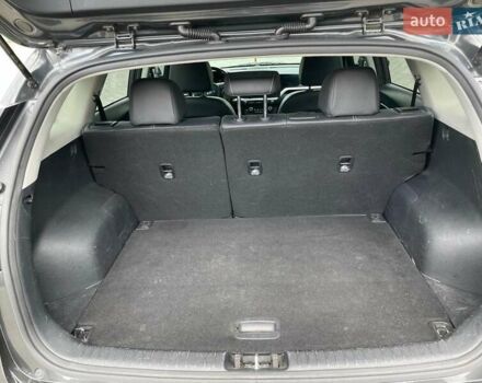 Сірий Кіа Niro, об'ємом двигуна 0 л та пробігом 130 тис. км за 19800 $, фото 12 на Automoto.ua