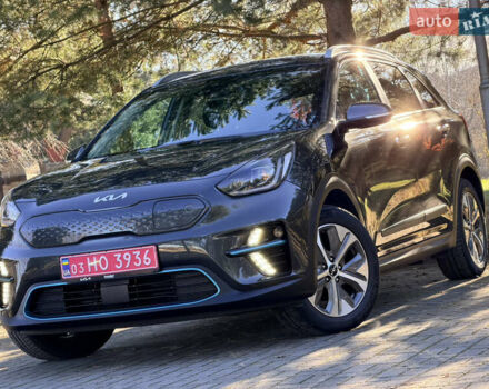 Серый Киа Niro, объемом двигателя 0 л и пробегом 32 тыс. км за 24950 $, фото 2 на Automoto.ua