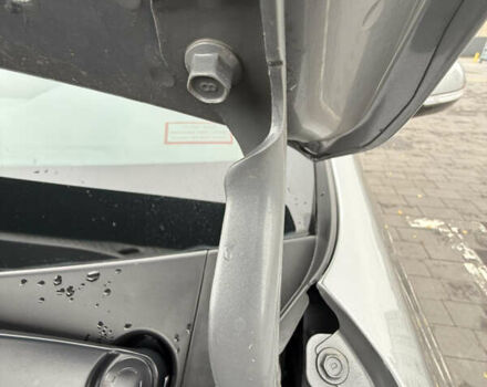 Серый Киа Niro, объемом двигателя 0 л и пробегом 37 тыс. км за 24400 $, фото 40 на Automoto.ua