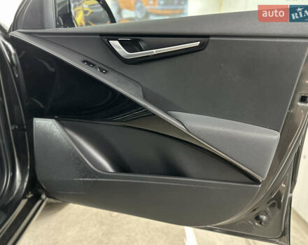 Серый Киа Niro, объемом двигателя 0 л и пробегом 120 тыс. км за 20900 $, фото 76 на Automoto.ua