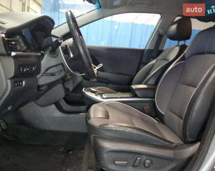 Серый Киа Niro, объемом двигателя 0 л и пробегом 185 тыс. км за 13900 $, фото 7 на Automoto.ua