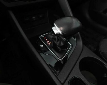Серый Киа Niro, объемом двигателя 1.6 л и пробегом 25 тыс. км за 5000 $, фото 17 на Automoto.ua