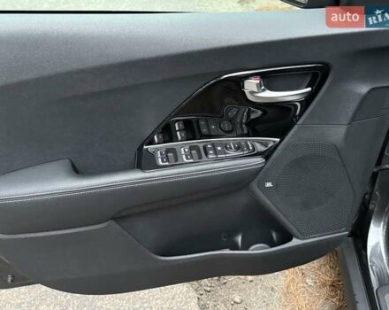 Сірий Кіа Niro, об'ємом двигуна 0 л та пробігом 72 тис. км за 22999 $, фото 42 на Automoto.ua