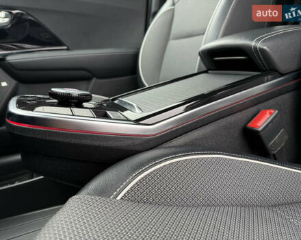 Серый Киа Niro, объемом двигателя 0 л и пробегом 70 тыс. км за 24400 $, фото 83 на Automoto.ua