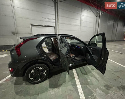 Серый Киа Niro, объемом двигателя 0 л и пробегом 133 тыс. км за 22299 $, фото 22 на Automoto.ua