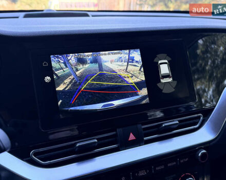 Сірий Кіа Niro, об'ємом двигуна 0 л та пробігом 60 тис. км за 22400 $, фото 24 на Automoto.ua