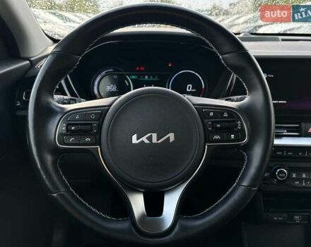 Сірий Кіа Niro, об'ємом двигуна 0 л та пробігом 38 тис. км за 24800 $, фото 36 на Automoto.ua