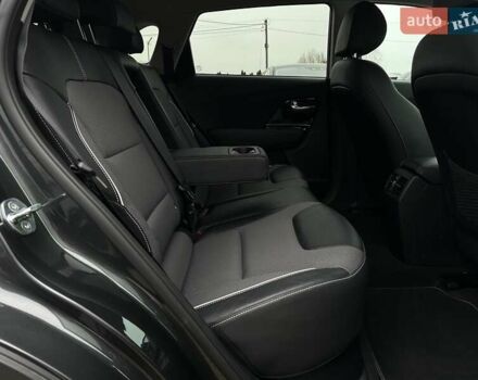 Серый Киа Niro, объемом двигателя 0 л и пробегом 37 тыс. км за 24900 $, фото 84 на Automoto.ua