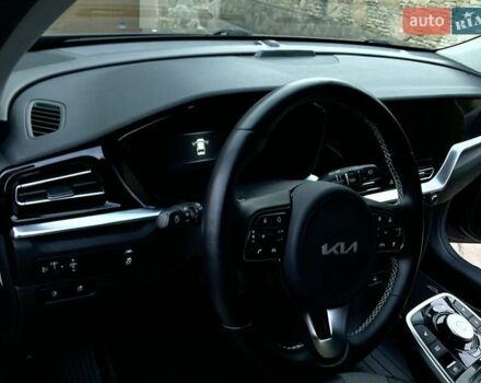 Серый Киа Niro, объемом двигателя 0 л и пробегом 82 тыс. км за 15999 $, фото 26 на Automoto.ua