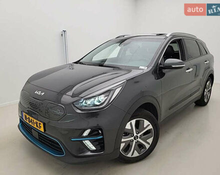 Серый Киа Niro, объемом двигателя 0 л и пробегом 100 тыс. км за 21000 $, фото 1 на Automoto.ua