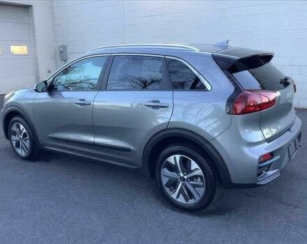 Кіа Niro 2022 у Черкасах на Automoto.ua Сірий Кіа Niro, об'ємом двигуна 0 л та пробігом 20 тис. км за 11300 $, фото 2 на Automoto.ua