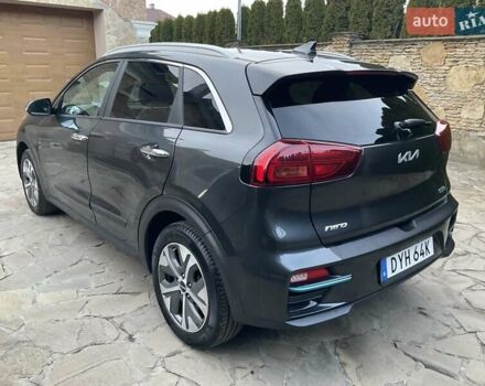 Серый Киа Niro, объемом двигателя 0 л и пробегом 82 тыс. км за 15999 $, фото 6 на Automoto.ua
