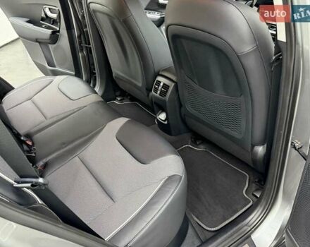 Серый Киа Niro, объемом двигателя 0 л и пробегом 22 тыс. км за 25107 $, фото 34 на Automoto.ua