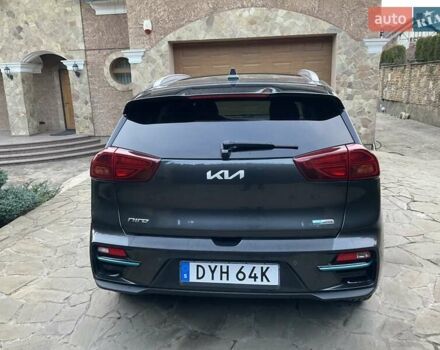 Серый Киа Niro, объемом двигателя 0 л и пробегом 82 тыс. км за 15999 $, фото 5 на Automoto.ua