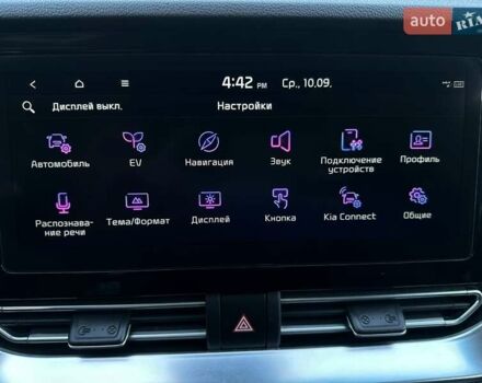 Серый Киа Niro, объемом двигателя 0 л и пробегом 73 тыс. км за 24900 $, фото 57 на Automoto.ua