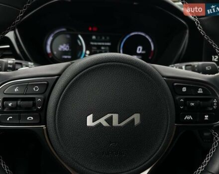 Серый Киа Niro, объемом двигателя 0 л и пробегом 44 тыс. км за 24900 $, фото 38 на Automoto.ua
