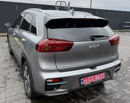 Серый Киа Niro, объемом двигателя 0 л и пробегом 37 тыс. км за 24400 $, фото 3 на Automoto.ua