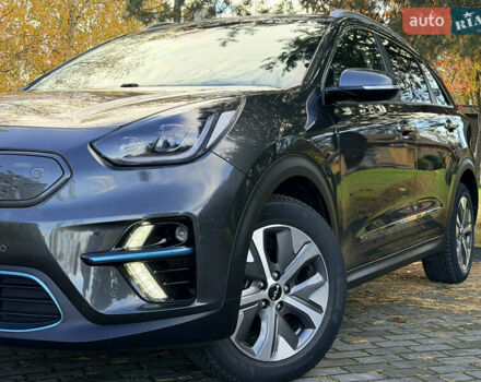 Серый Киа Niro, объемом двигателя 0 л и пробегом 39 тыс. км за 24400 $, фото 6 на Automoto.ua