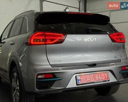 Серый Киа Niro, объемом двигателя 0 л и пробегом 22 тыс. км за 25107 $, фото 5 на Automoto.ua