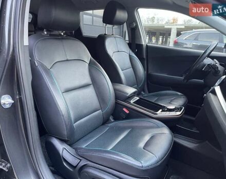 Серый Киа Niro, объемом двигателя 0 л и пробегом 74 тыс. км за 22700 $, фото 39 на Automoto.ua