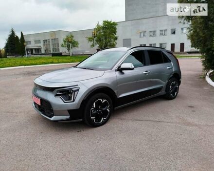 Сірий Кіа Niro, об'ємом двигуна 0 л та пробігом 17 тис. км за 32800 $, фото 4 на Automoto.ua