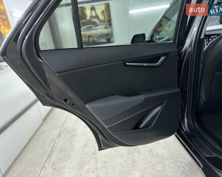 Серый Киа Niro, объемом двигателя 0 л и пробегом 120 тыс. км за 20900 $, фото 89 на Automoto.ua