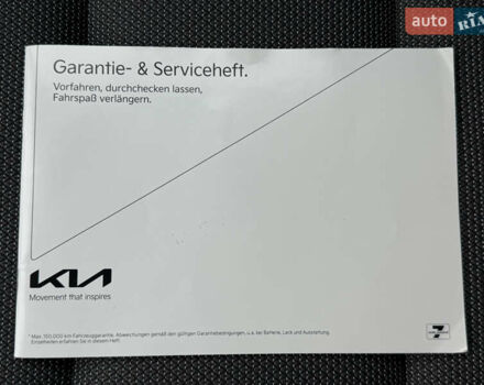 Серый Киа Niro, объемом двигателя 0 л и пробегом 70 тыс. км за 24400 $, фото 65 на Automoto.ua