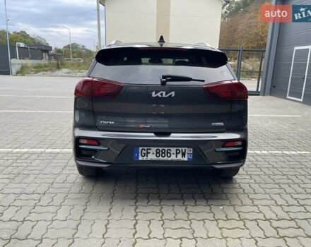 Серый Киа Niro, объемом двигателя 0 л и пробегом 74 тыс. км за 22700 $, фото 5 на Automoto.ua