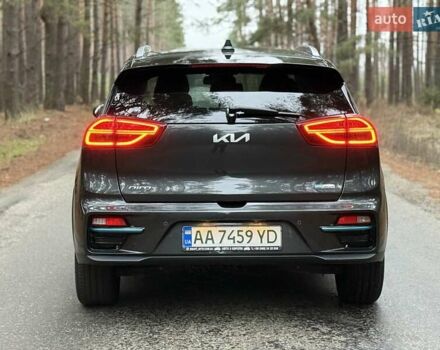 Сірий Кіа Niro, об'ємом двигуна 0 л та пробігом 72 тис. км за 22999 $, фото 6 на Automoto.ua
