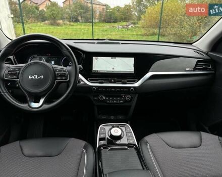 Серый Киа Niro, объемом двигателя 0 л и пробегом 44 тыс. км за 24900 $, фото 36 на Automoto.ua
