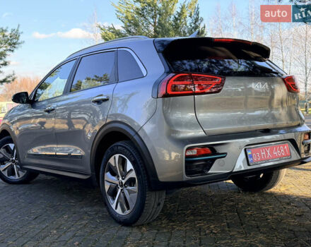 Сірий Кіа Niro, об'ємом двигуна 0 л та пробігом 60 тис. км за 22400 $, фото 7 на Automoto.ua