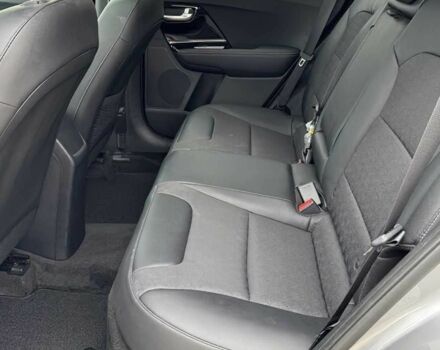 Серый Киа Niro, объемом двигателя 1.6 л и пробегом 20 тыс. км за 12900 $, фото 12 на Automoto.ua