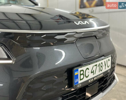Серый Киа Niro, объемом двигателя 0 л и пробегом 120 тыс. км за 20900 $, фото 9 на Automoto.ua