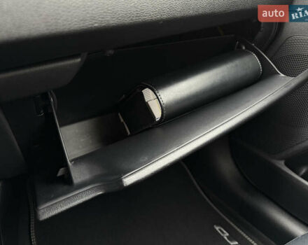 Серый Киа Niro, объемом двигателя 0 л и пробегом 70 тыс. км за 24400 $, фото 88 на Automoto.ua