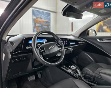 Серый Киа Niro, объемом двигателя 0 л и пробегом 120 тыс. км за 20900 $, фото 75 на Automoto.ua